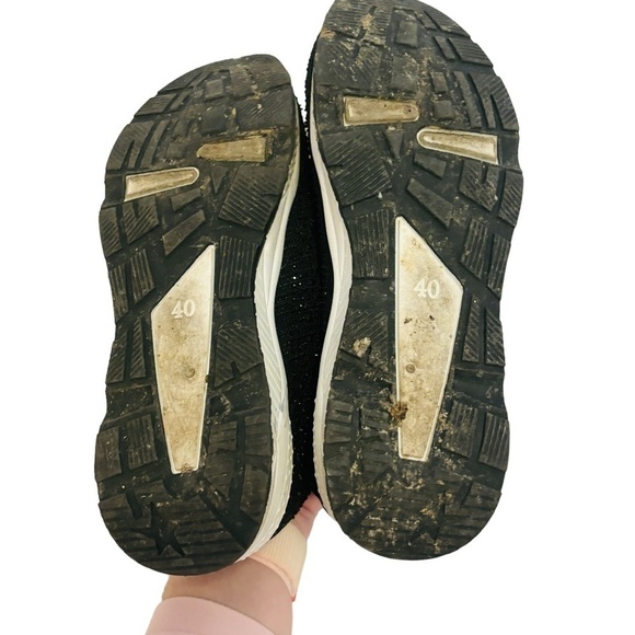 Le Chateau Black Glitter SZ 40 US 9 Stretchy Sneakers Trainers - Picture 4 of 9